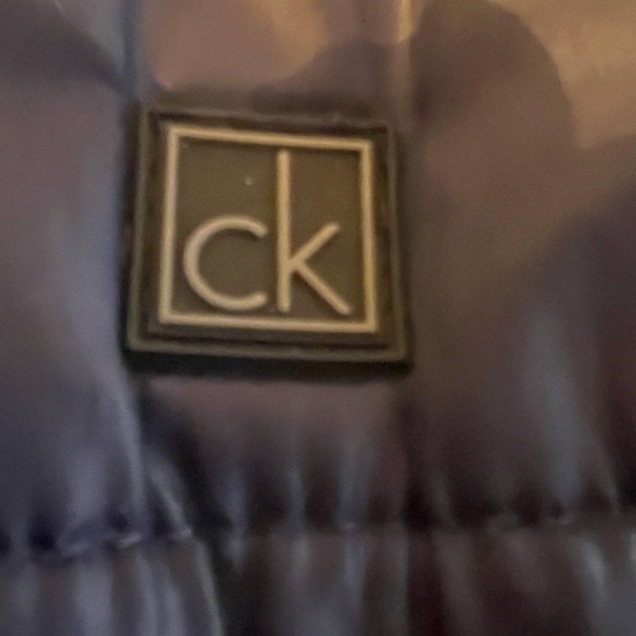 CALVIN KLEIN Boys Vest - Picture 5 of 10